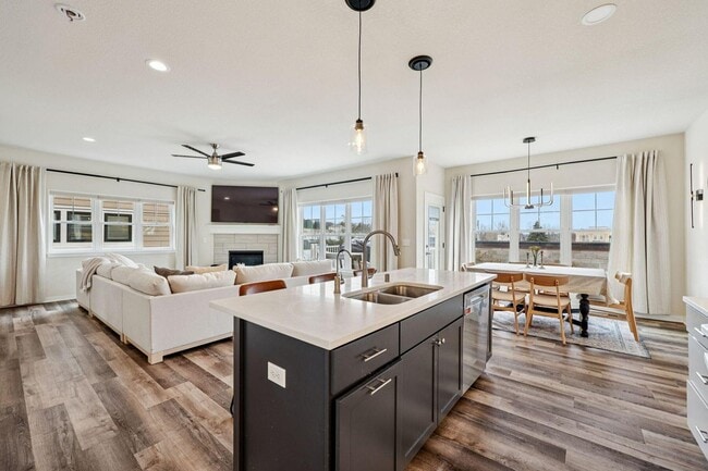 Foto del edificio - 2945 N 186th St