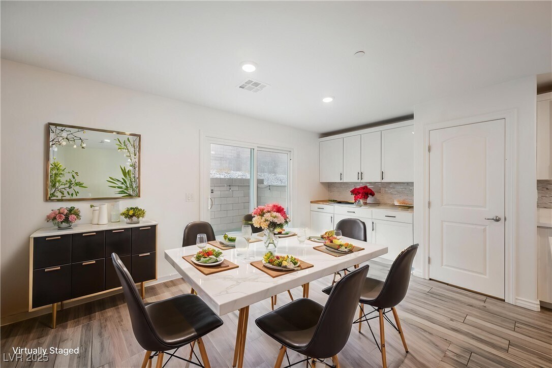 Foto principal - 376 Yellow Finch Ln