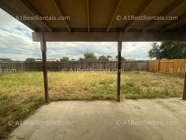 Building Photo - 3400 Clogston Way