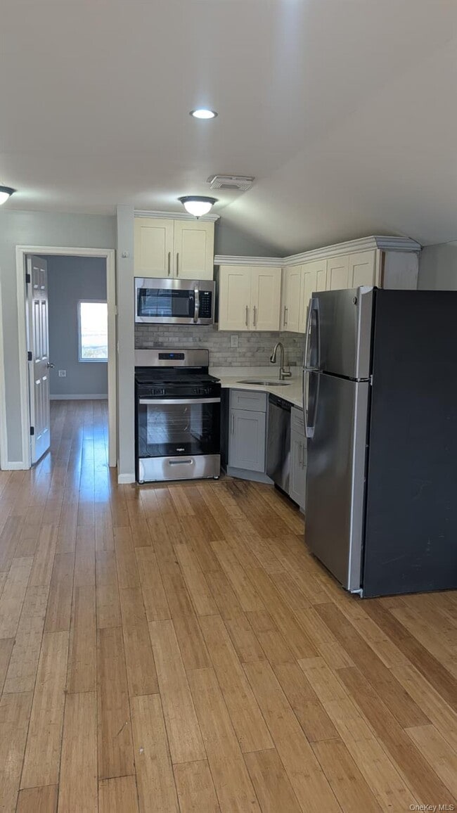 Building Photo - 134-15 228th St