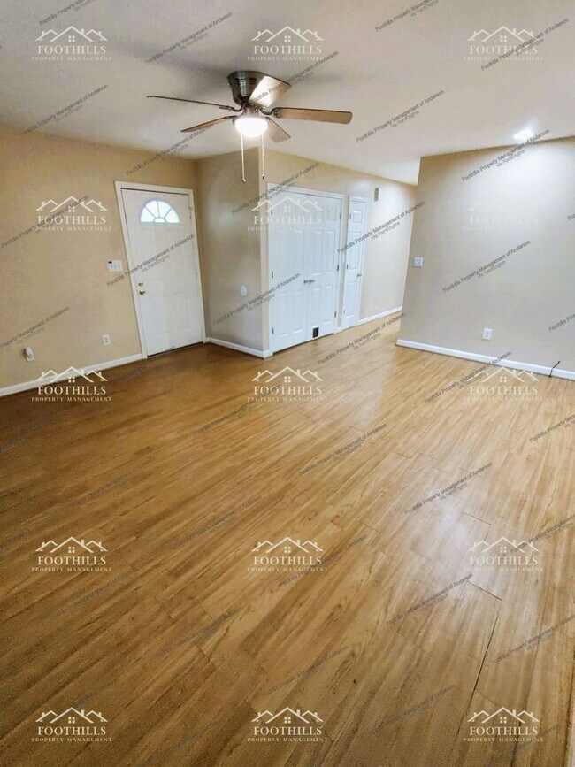 Building Photo - 107 A Cypress Run