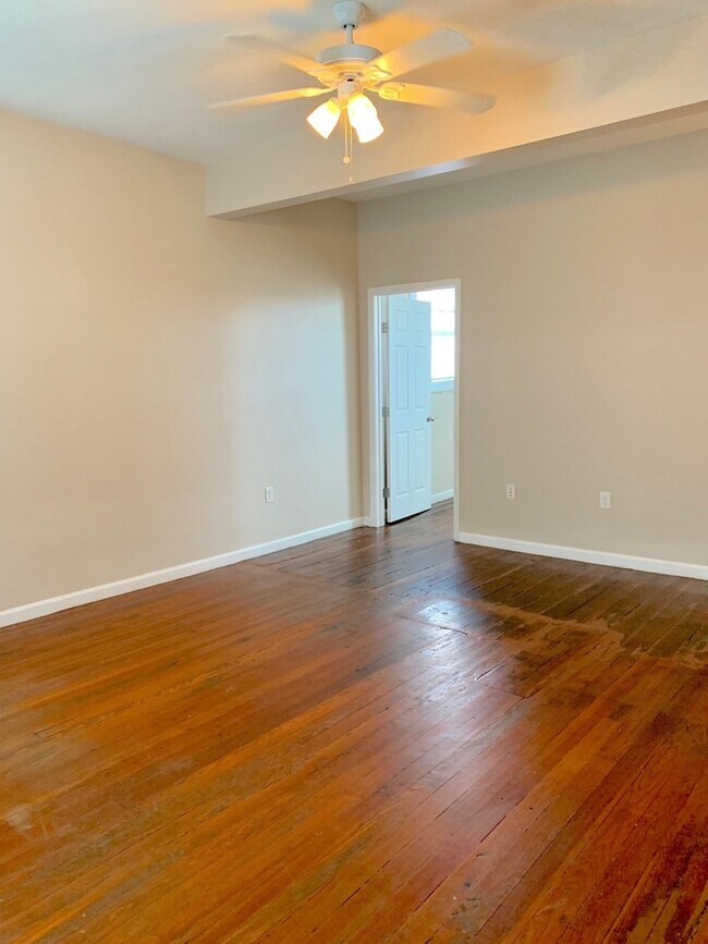 Foto del edificio - 2328 Gravier St