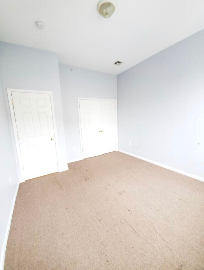 94 Grant Ave Unit 2R, Jersey City, NJ 07305 Condo for Rent in Jersey