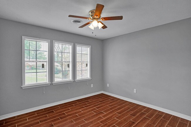 Building Photo - Beautiful Home for Lease!