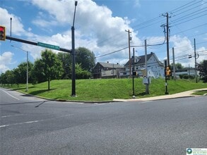 Building Photo - 2116 Coke Works Rd
