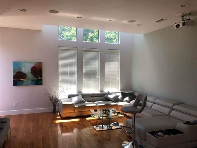 Foto del edificio - 1600 N Haskell Ave.