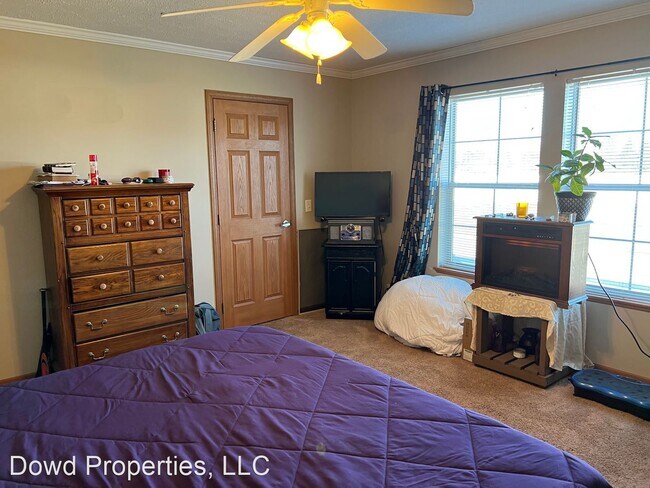 Building Photo - 3 br, 2 bath House - 303 Grace