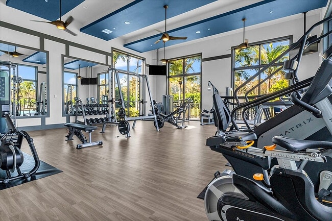 23-DSC04613 - 81 West