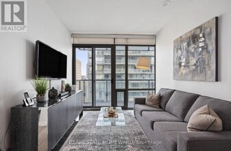 Building Photo - 38 Grenville St