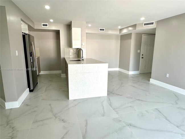 Foto del edificio - 15221 SW 80th St