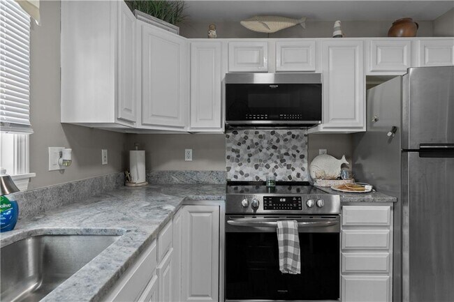 Foto del edificio - 231 Maple Ave