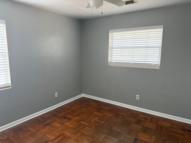 Foto del edificio - 629 Stiles Ave