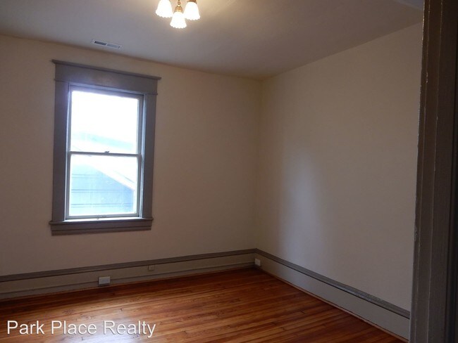 Building Photo - 503 7th St SW