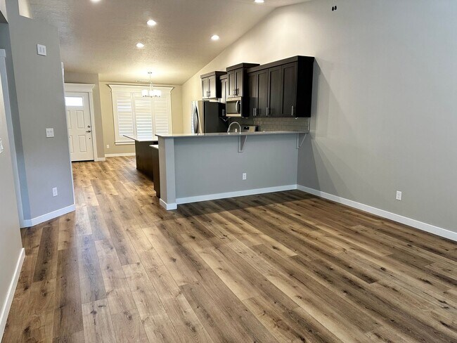 Foto del edificio - Stunning 3 bedroom 2 bathroom home in Meridian