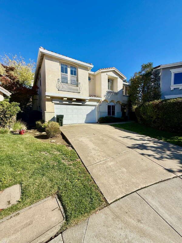 Photo - 116 Burgundy Ct House