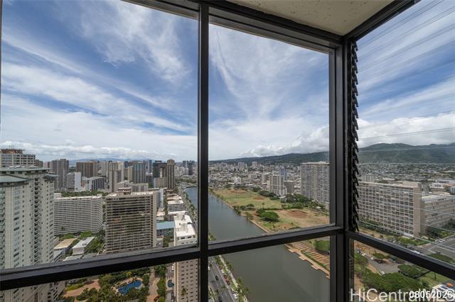 Foto del edificio - 2121 Ala Wai Blvd