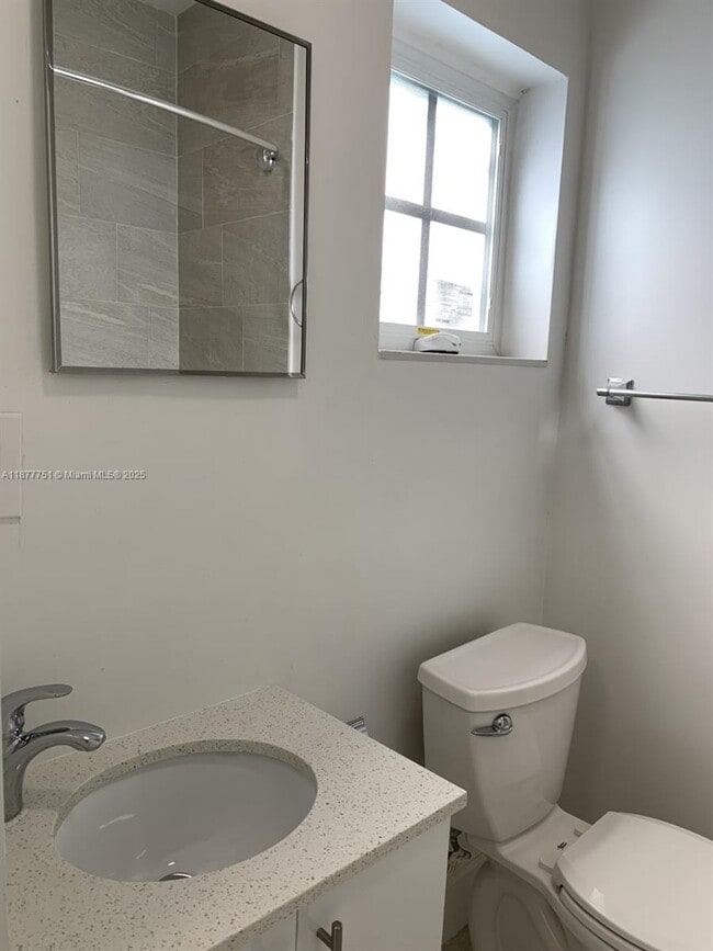 Foto del edificio - 1615 Jefferson Ave