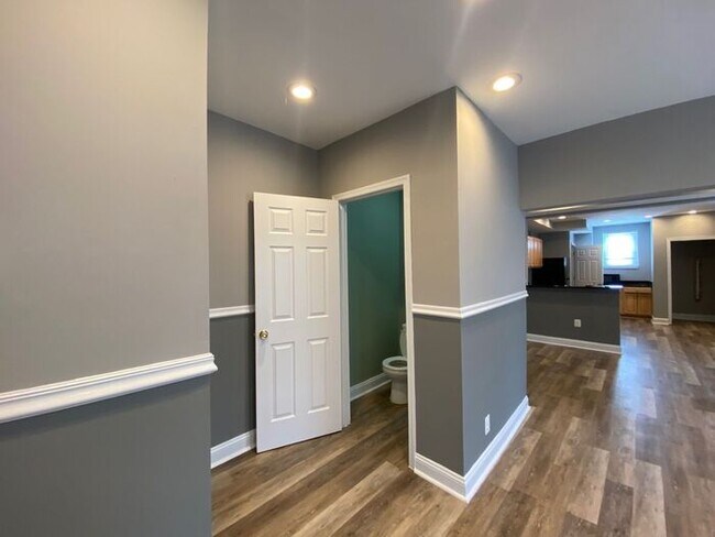 Foto del edificio - 3 Bedroom Semidetached home