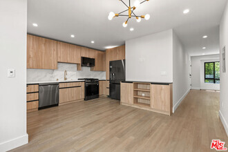 Building Photo - 1444 S Crescent Heights Blvd