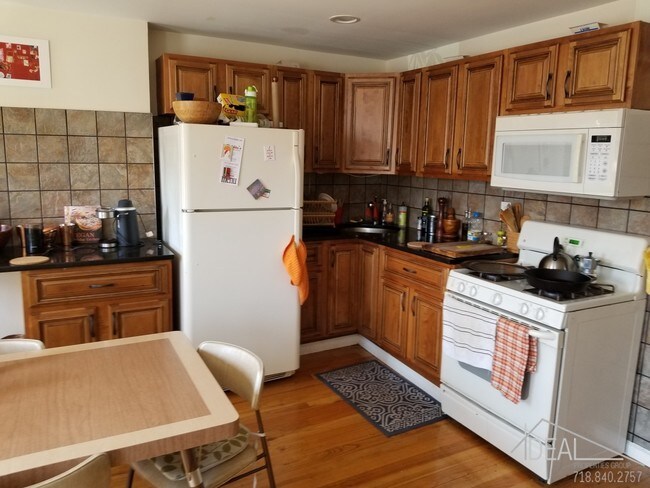 Foto del edificio - 640 4th Avenue #3R