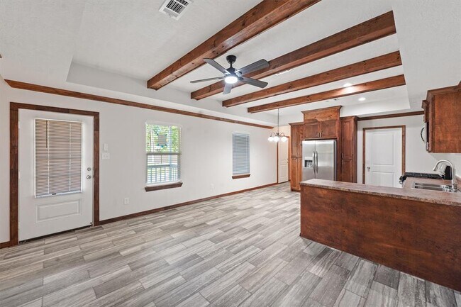 Building Photo - 20798 Stevens