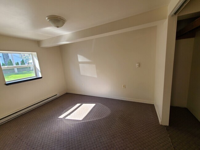 Dormitorio - 13 S Canal St