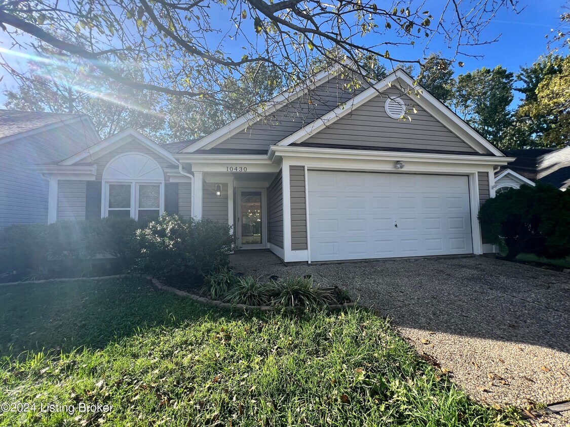 Primary Photo - 10430 Going Ct