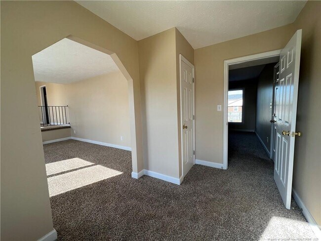 Building Photo - 900 Issac Dock Dr