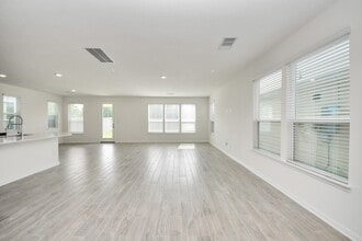 Building Photo - 17310 Rock Willow Ln