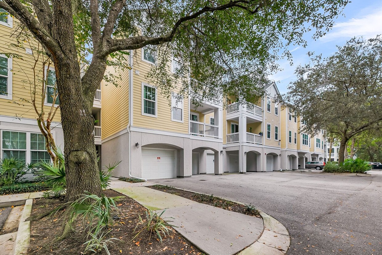 Primary Photo - Charming Johns Island Condo