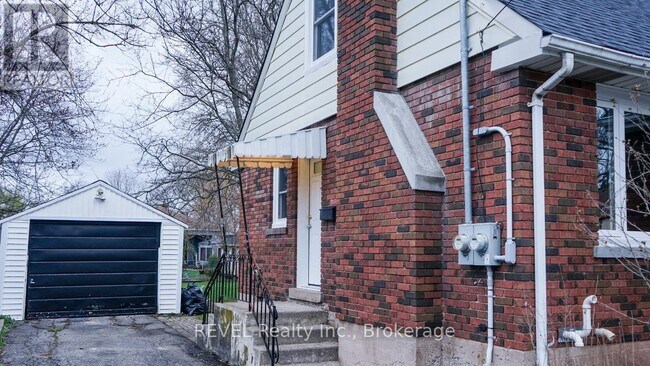 Photo du bâtiment - 22 Greenwood Ave