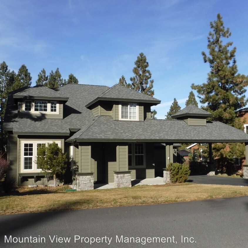3 br, 2.5 bath House 61453 Cultus Lake Ct. House Rental in Bend, OR