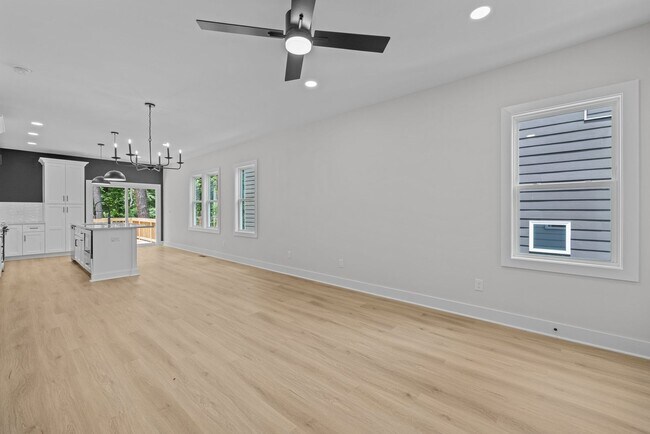 Foto del edificio - Spacious, Modern New Construction, 3 Bed, ...