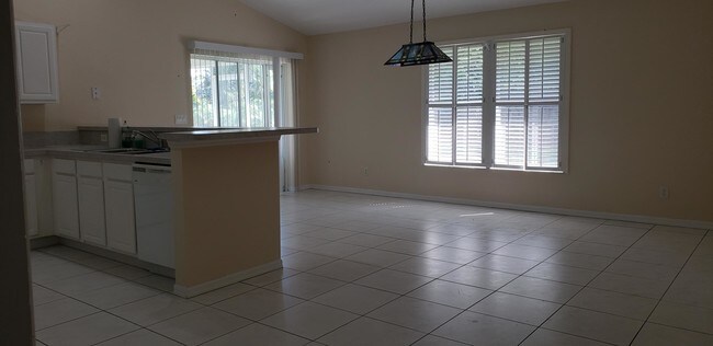 Foto del edificio - 1912 SW Fears Ave