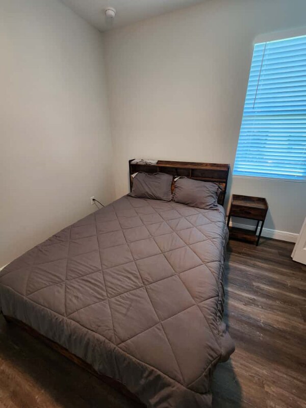 Foto principal - 817 Seabold Ave NW
