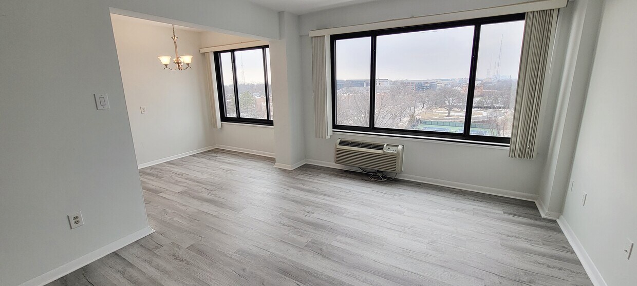 Dining - 3601 Wisconsin Ave NW (Washington, DC)