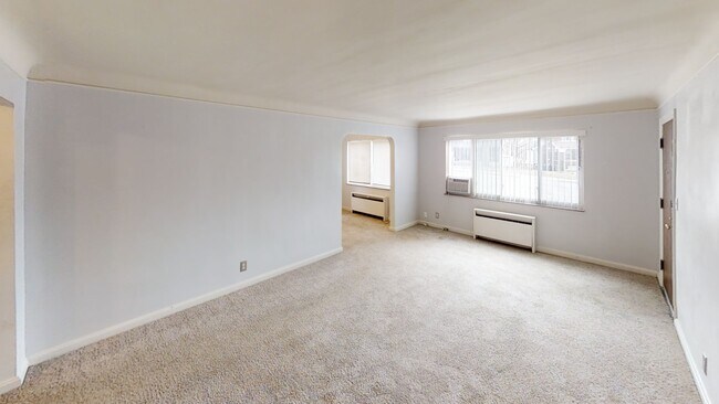 Building Photo - 5739 Montgomery Rd