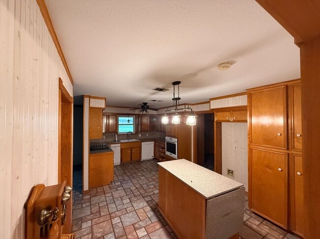 Building Photo - 2947 Turtle Creek Dr
