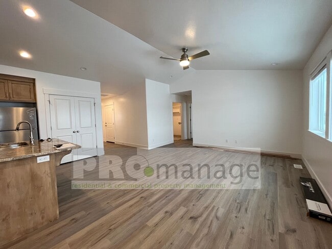 Building Photo - Brand New 3 Bed / 2 Bath Townhouse with 2-...
