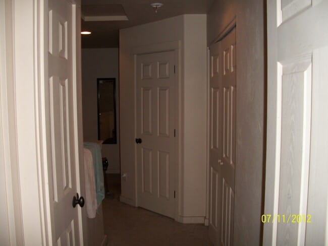 Building Photo - 3 Bedrooms 2 1/2 Bathroom Bozeman Townhouse - Great Location