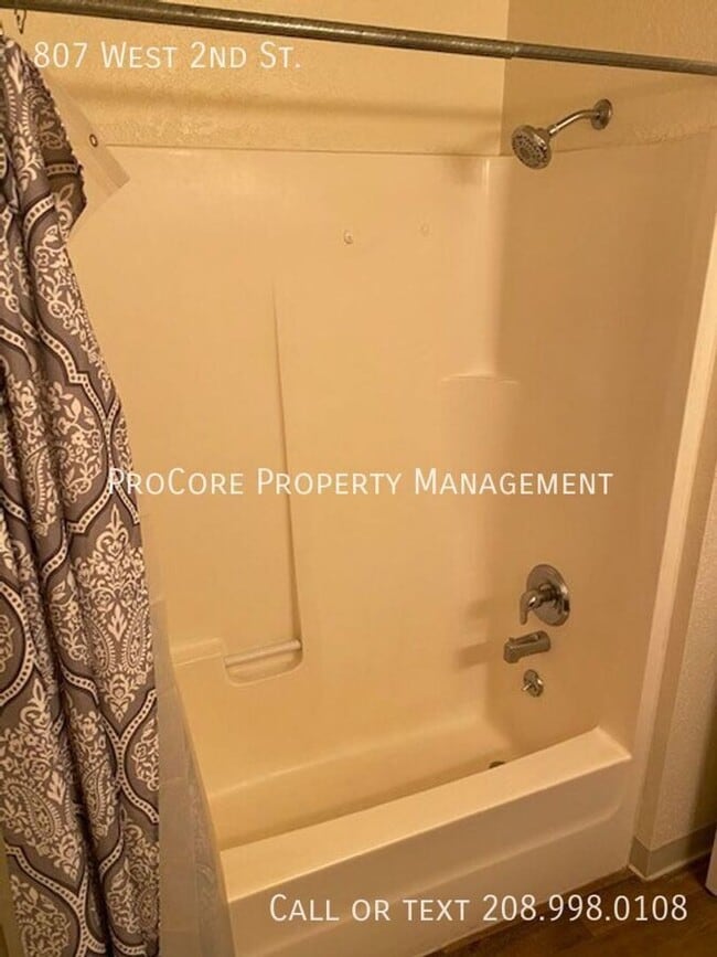 Foto del edificio - 2-Bed Home in Desirable Meridian.. with Sm...