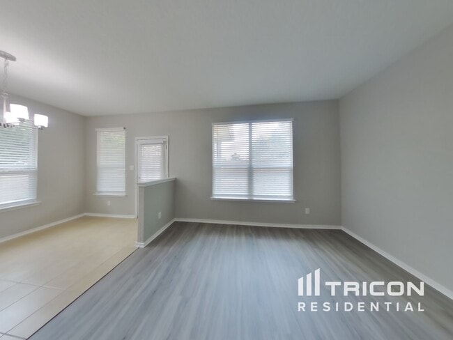 Building Photo - 6526 Palmetto Way