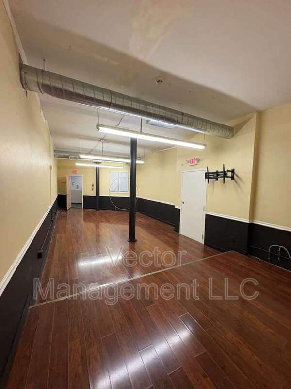 Building Photo - 1158 Dixwell Ave Building Photo - 1158 Dixwell Ave