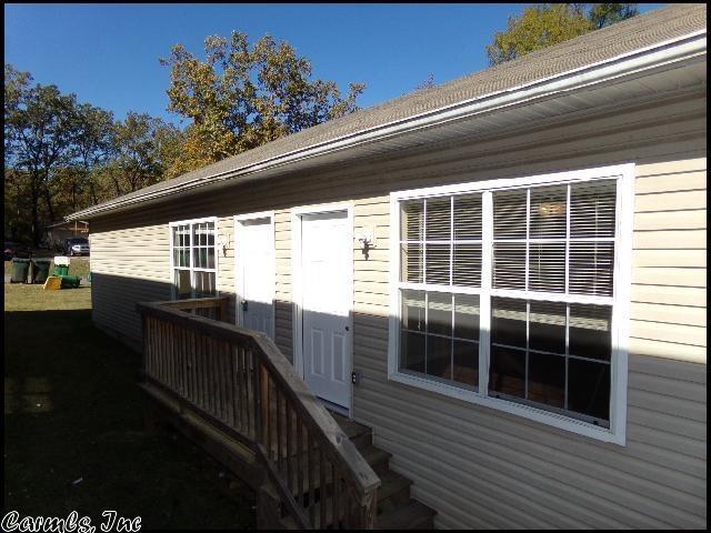 Building Photo - 3205 Ludwig St