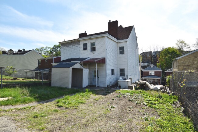 Foto del edificio - 4229 Haldane St