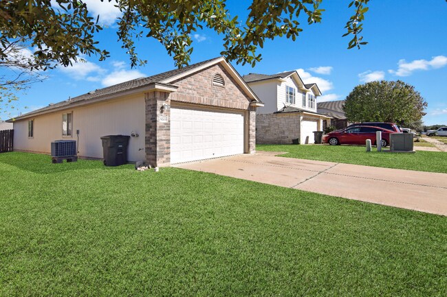 Foto del edificio - 5203 Donegal Bay Ct