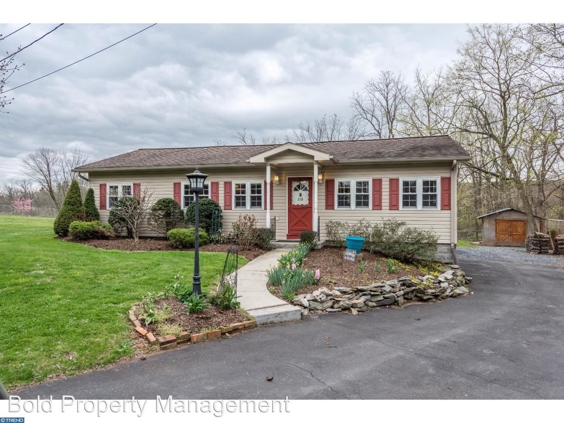 Primary Photo - 218 Batdorf Rd