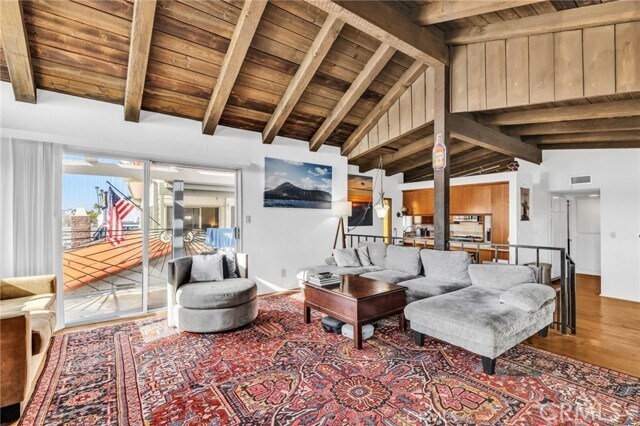 Foto del edificio - 812 W Balboa Blvd