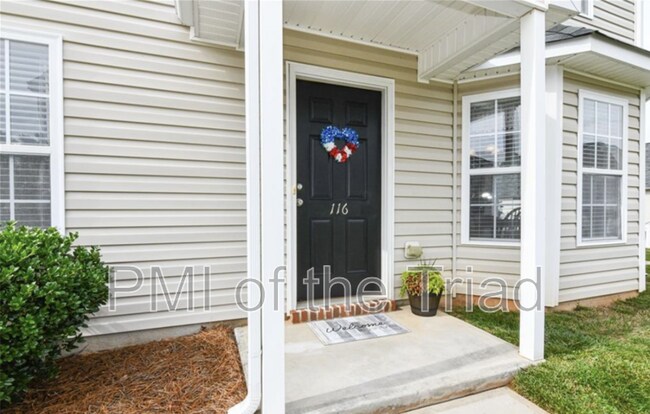 Foto del edificio - 116 Breezeway Ln