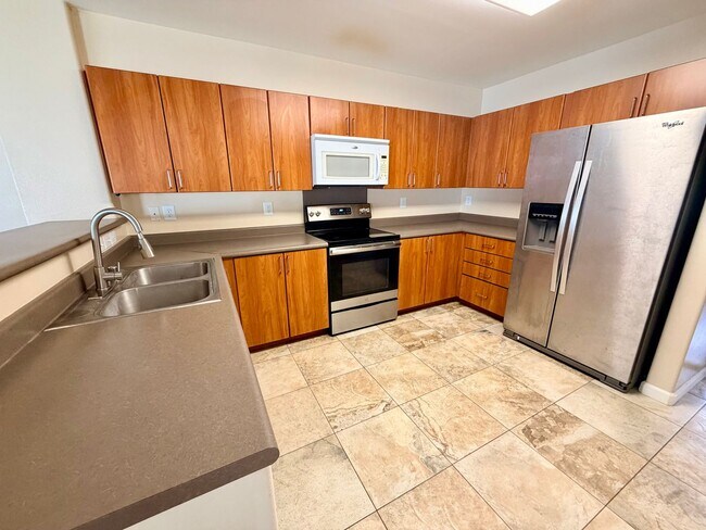 Foto del edificio - Spacious 3-Bedroom Townhome in Nohona at Mililani Mauka Available Now!